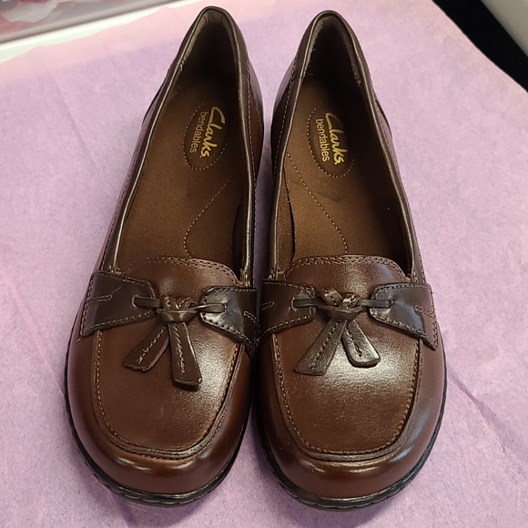 clarks bendables loafers
